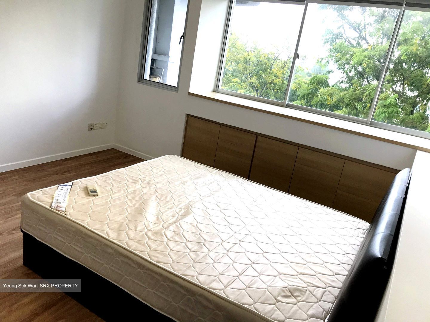 Lakepoint Condominium (D22), Condominium #554525671